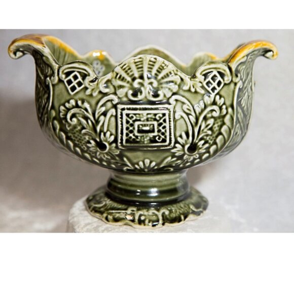 Antique European Majolica Pedestal Vase 19th Century - Picture 2 of 15